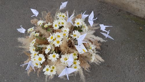 Букетът с летящите жерави