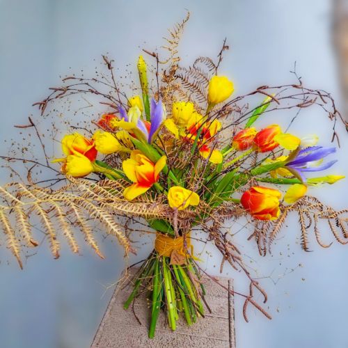 Dancing Tulips bouquet