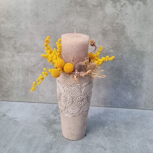 Easter candle decoration