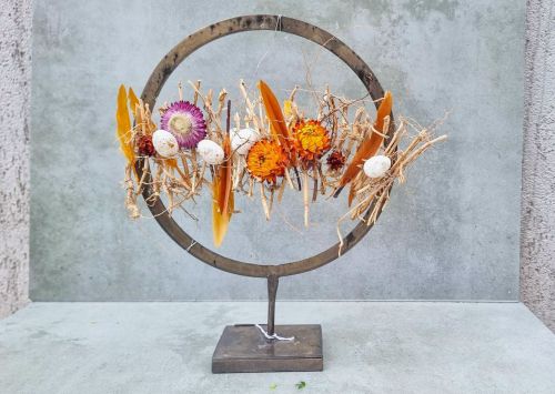 Easter decoration with dried flowers