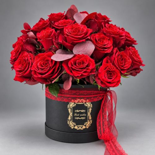 Red Roses De Luxe